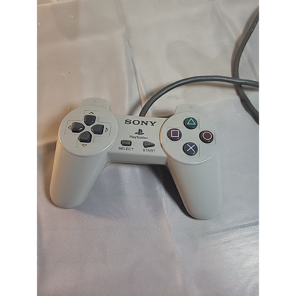 Sony SCPH-1080‎ Wired Controller - Gray